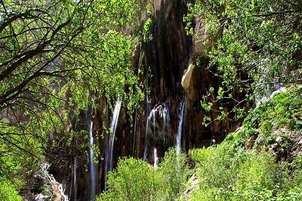  سفر به طبیعت زنده شیراز ابشار مارگون