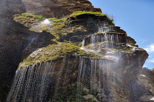 آبشار مارگون و طبیعت گردی در شیراز